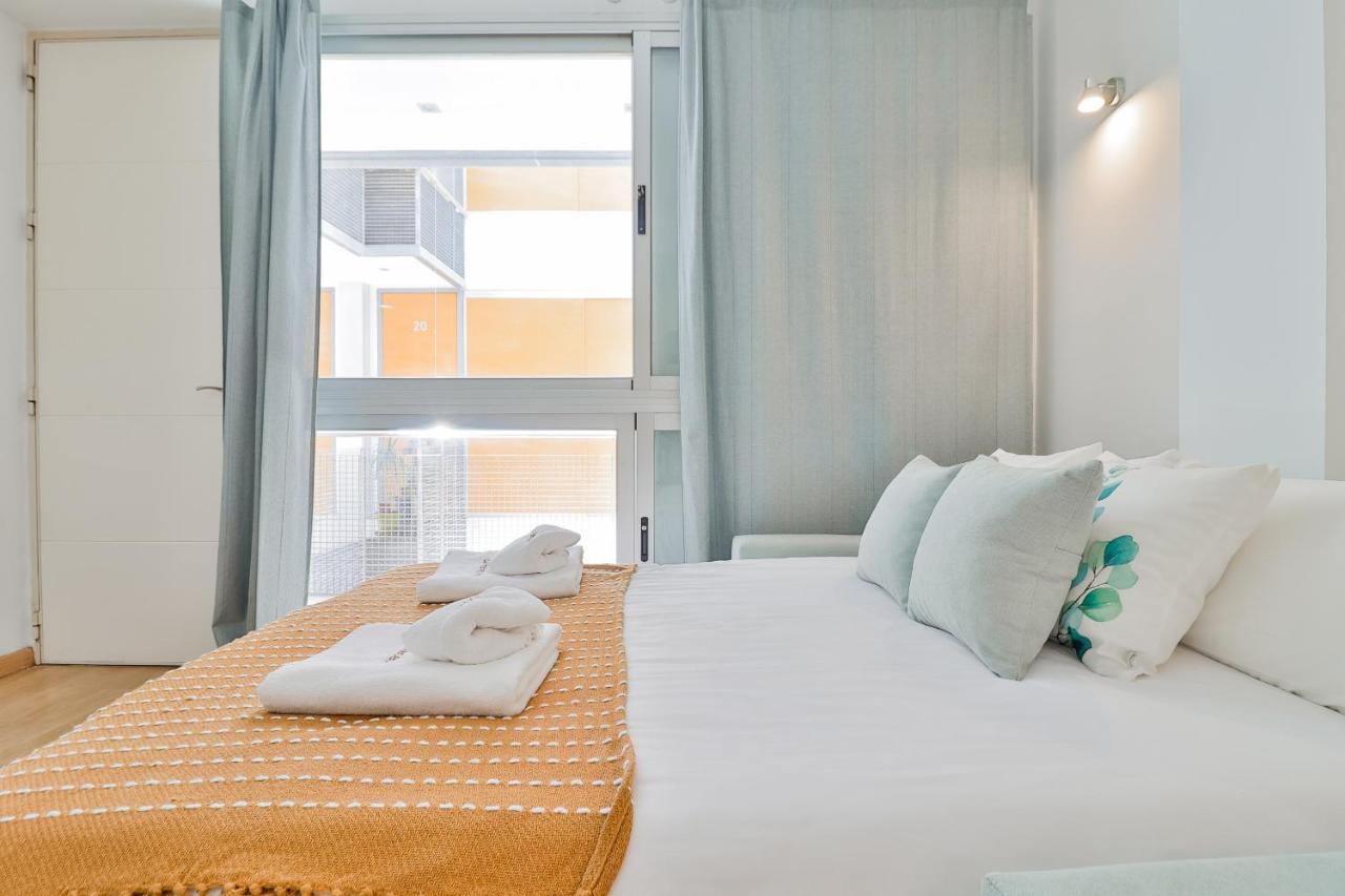 C47 - Cosy Aapartment With Parking マラガ エクステリア 写真
