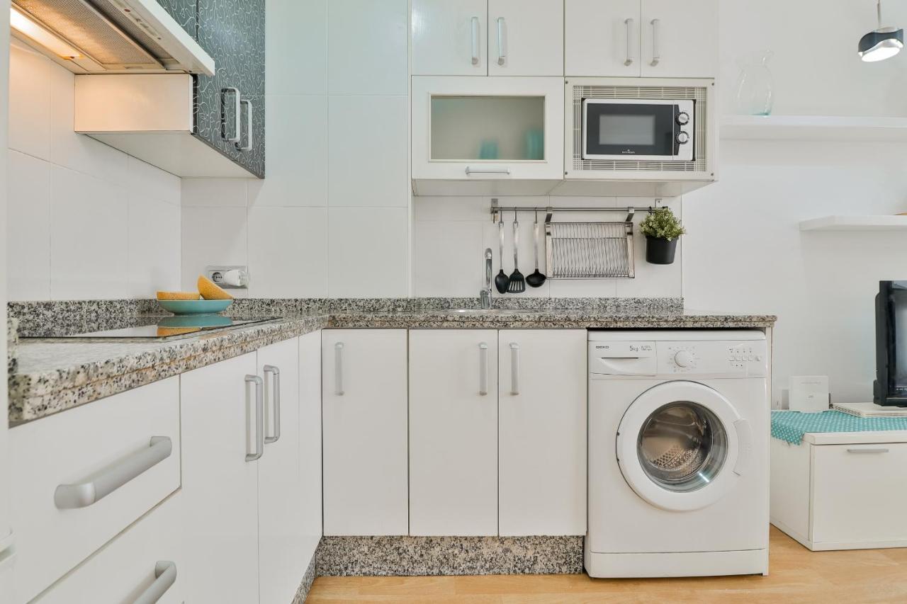 C47 - Cosy Aapartment With Parking マラガ エクステリア 写真